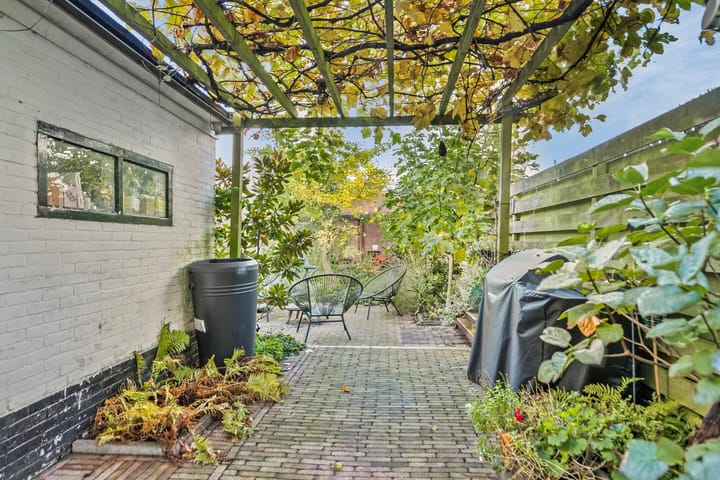 Photo 24 of Harmoniestraat 11-B