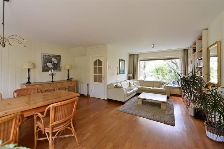 Foto 4 van de Mollstraat 9