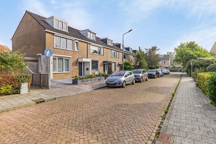 Photo 3 of Abbé de St. Pierre-laan 12