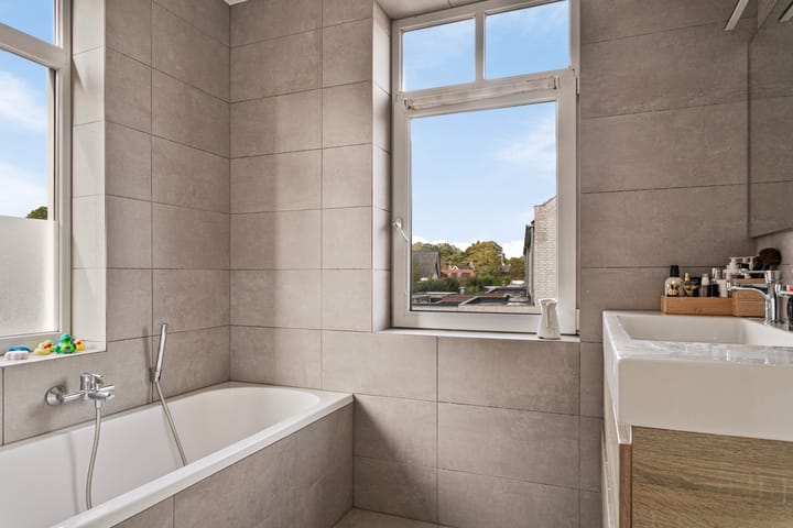 Foto 4 van Kattenstaart 15