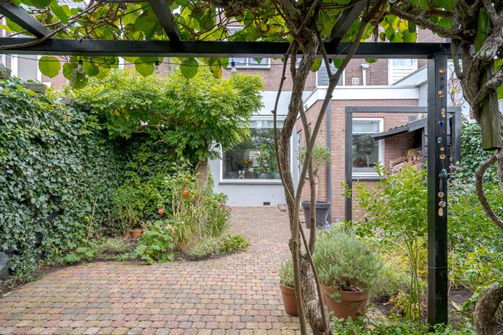 View photo 48 of Verenigingstraat 28