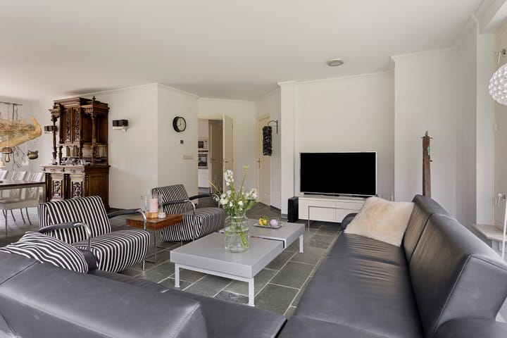 Foto 15 van Oosterland 1