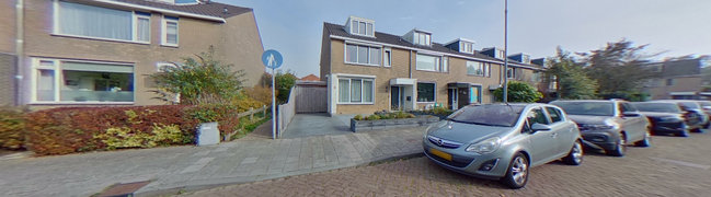 Bekijk 360° foto van Voorzijde en straat van Abbé de St. Pierre-laan 12