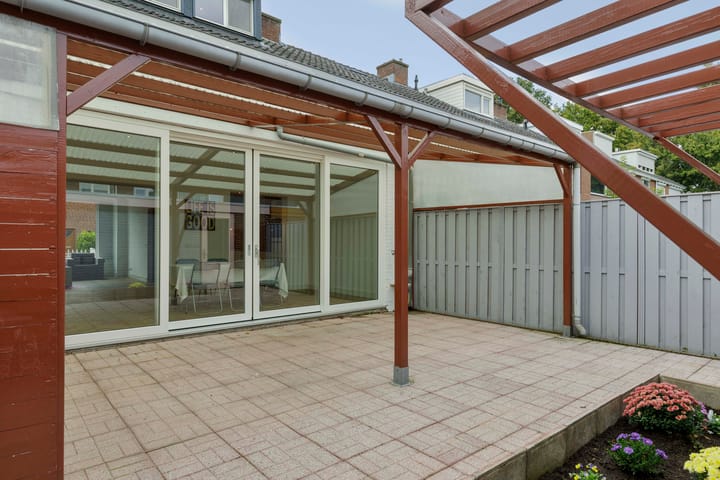 Foto 13 van Albardastraat 37