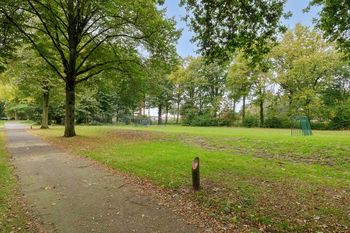 Foto 40 van Albardastraat 37