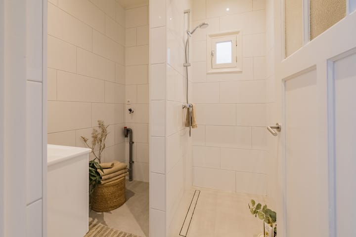 Foto 29 van Alexander Bellstraat 45-A