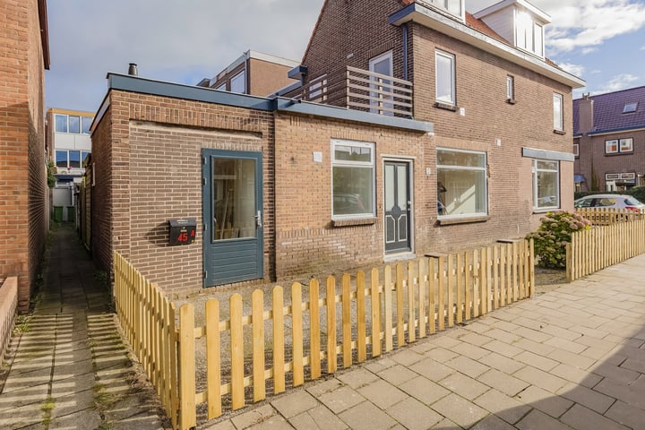 View photo 35 of Alexander Bellstraat 45-A