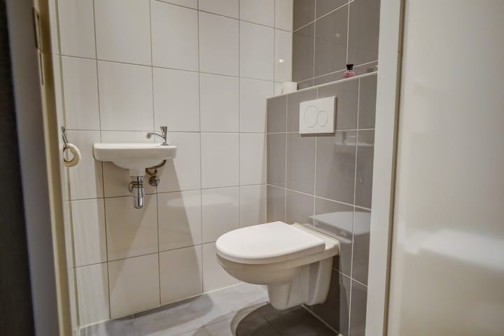 Foto 13 van Molukkenstraat 47