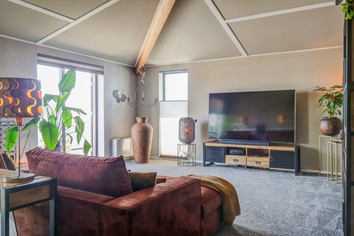 Foto 23 van Molukkenstraat 47