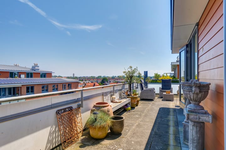 Foto 26 van Molukkenstraat 47