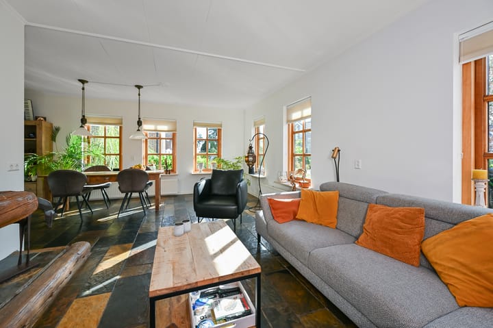 Foto 12 van Kerkbuurt 8