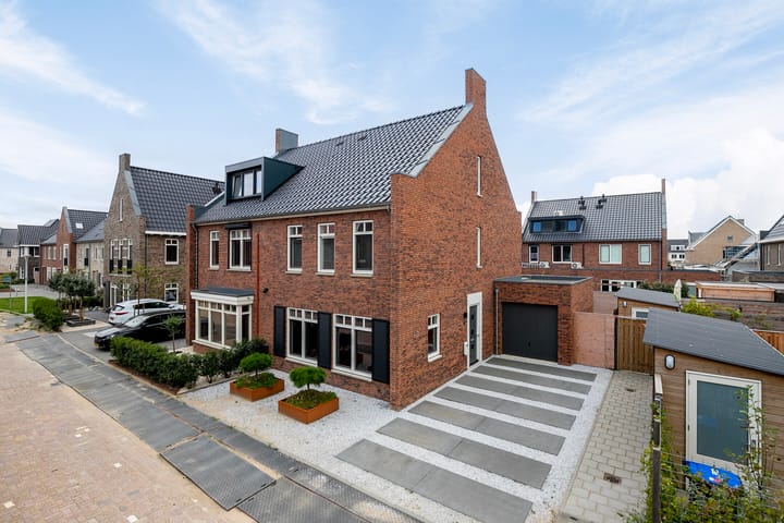 Foto 1 van Bezembinder 2