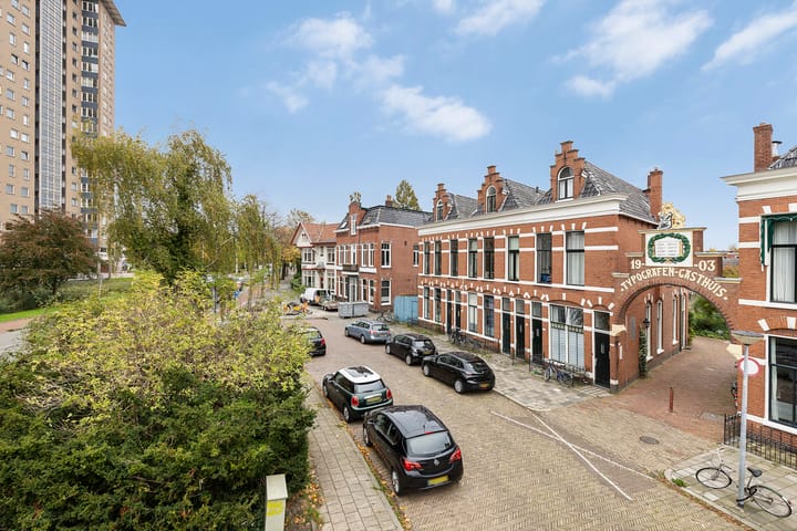 Foto 4 van Petrus Campersingel 117-A