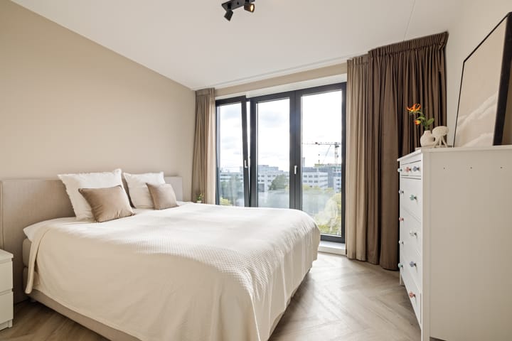 Foto 6 van Mies van der Rohestraat 177