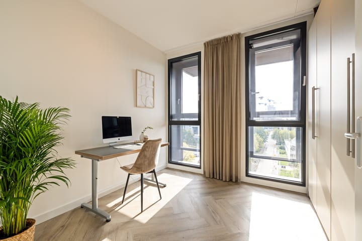 Foto 11 van Mies van der Rohestraat 177