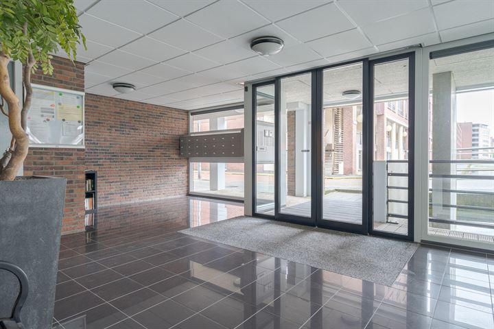 Bekijk foto 42 van Wismarstraat 87