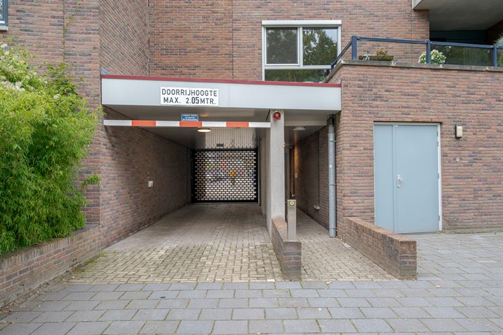 Bekijk foto 45 van Wismarstraat 87