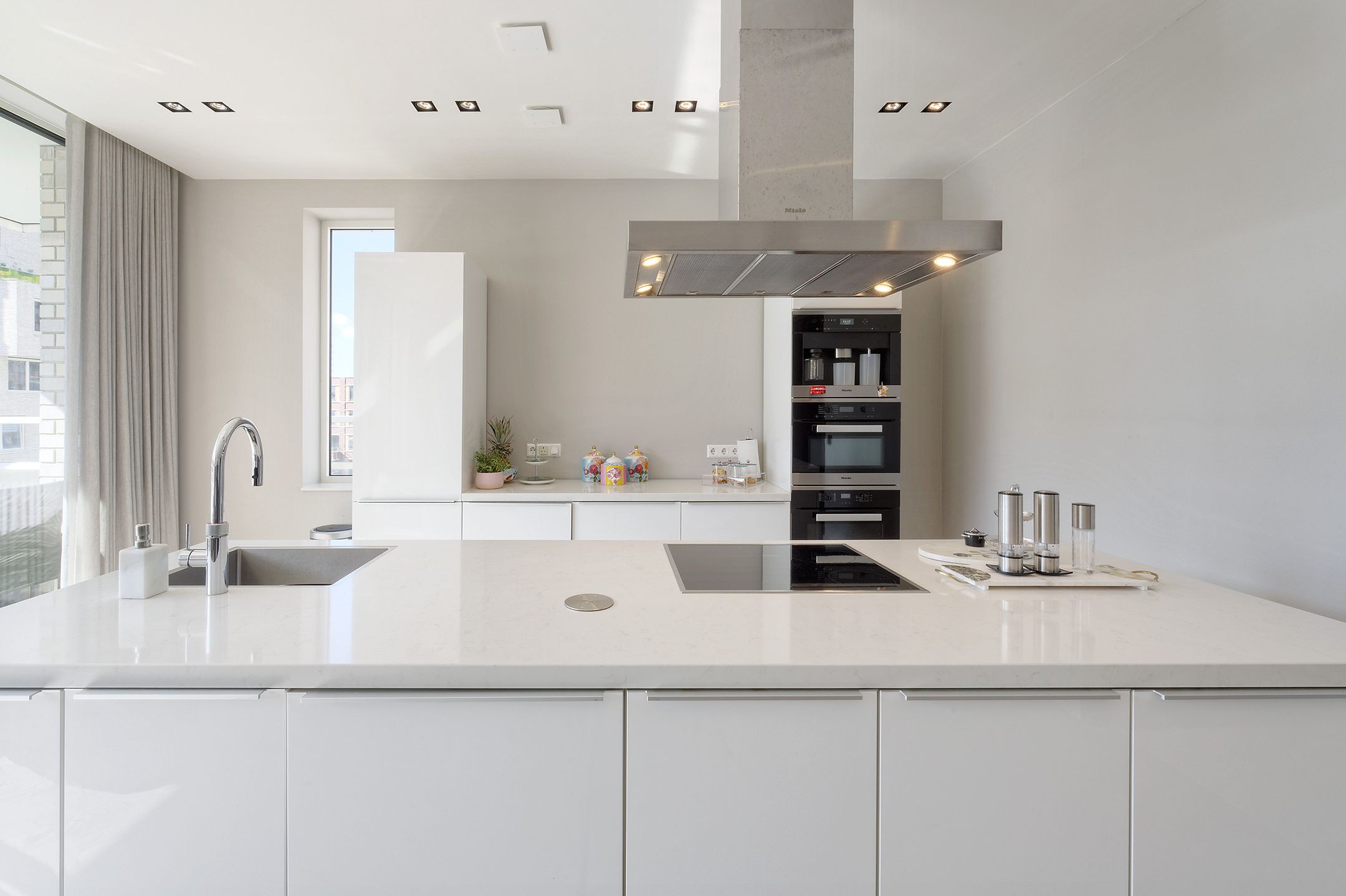 Photo 15 of Peter Schatstraat 95