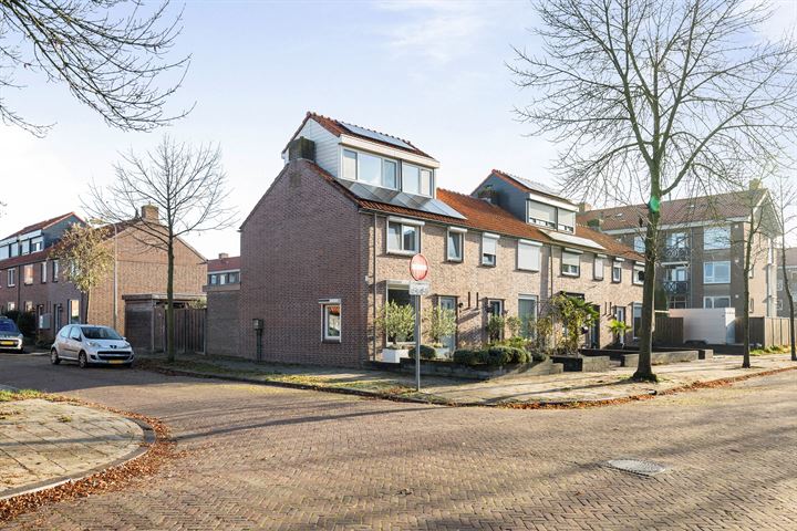 Bekijk foto van Albert Cuypstraat 8