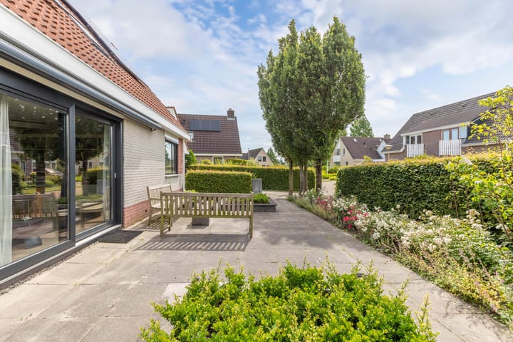 Foto 41 van de Eker 45