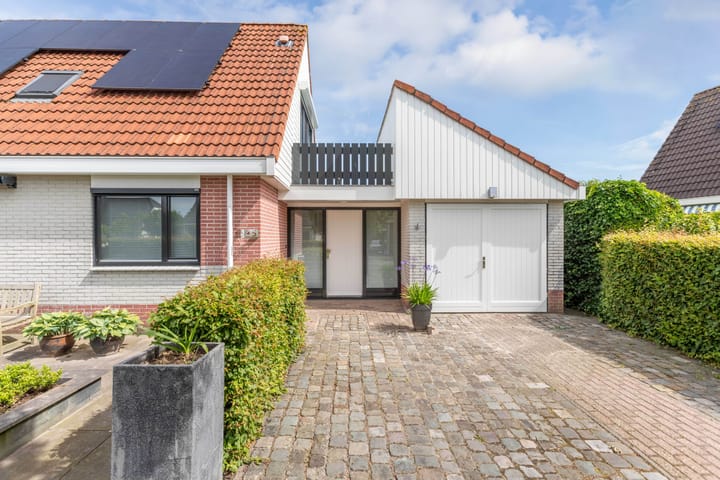 Foto 42 van de Eker 45