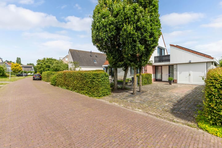 Foto 43 van de Eker 45