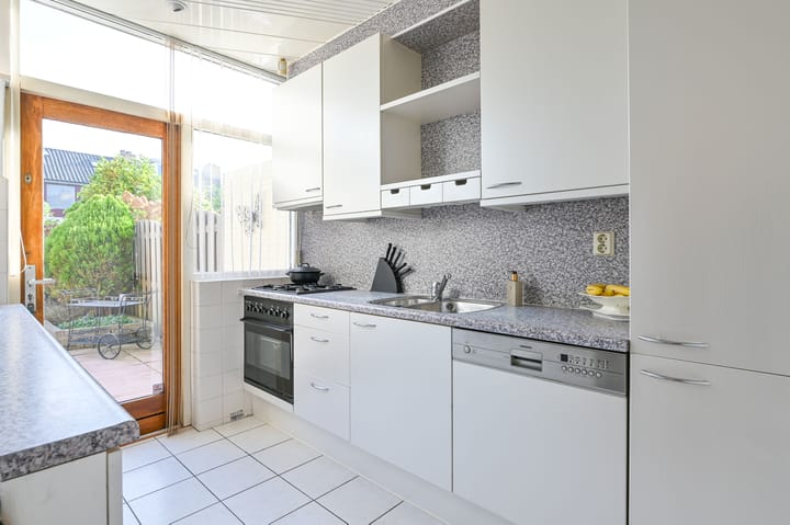 Foto 6 van Kamerlingh Onneslaan 56