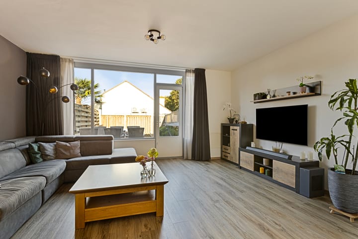 Foto 3 van de Roos 19