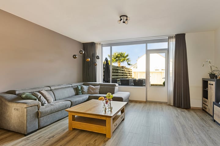 Foto 9 van de Roos 19