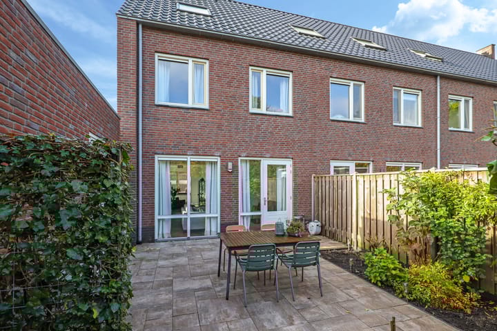 Photo 41 of Hoefslag 6