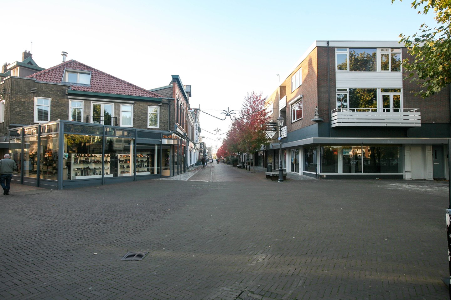 Bekijk foto 2 van Friesestraat 2