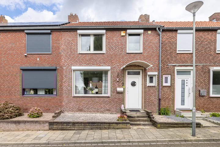 Foto 1 van Julianastraat 2