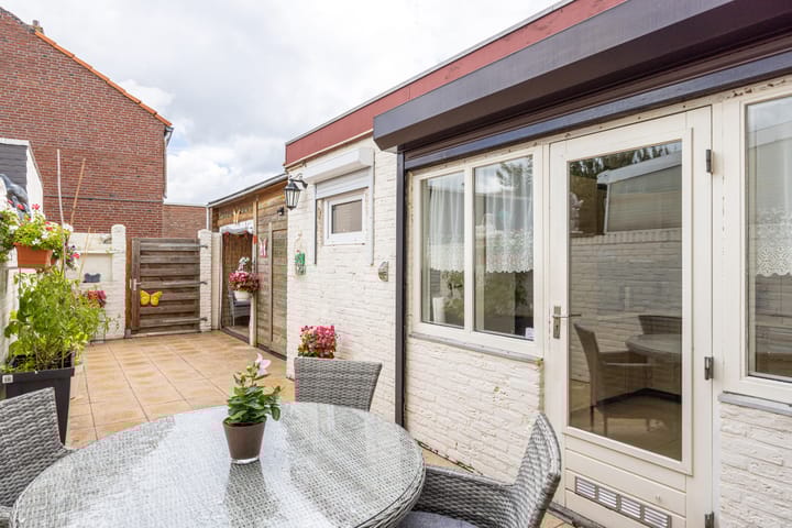 Foto 28 van Julianastraat 2