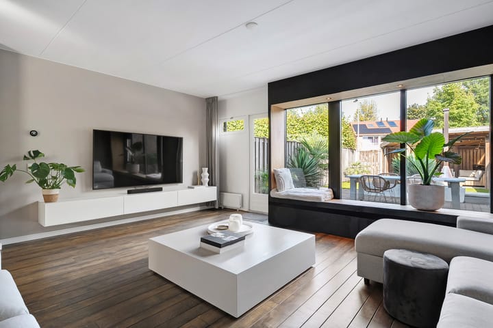 Foto 15 van Jan van Scorelstraat 16