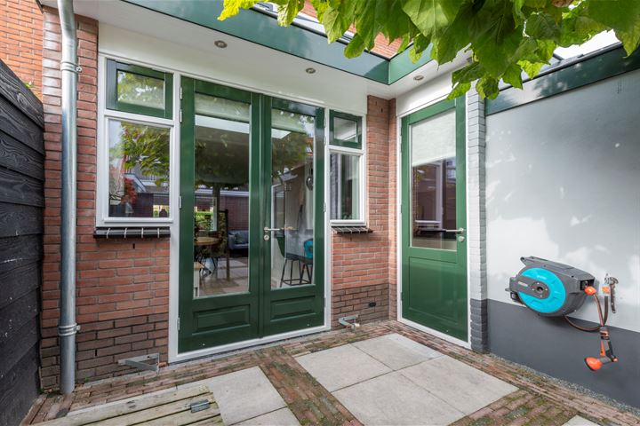 View photo 35 of S. Hoogewerffstraat 64