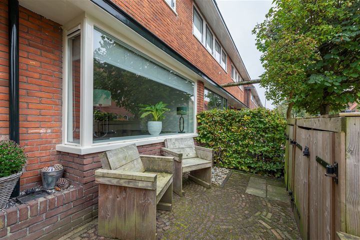 View photo 42 of S. Hoogewerffstraat 64