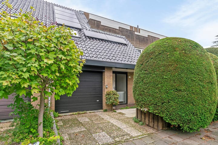 Foto 3 van Bertha von Suttnerstraat 7