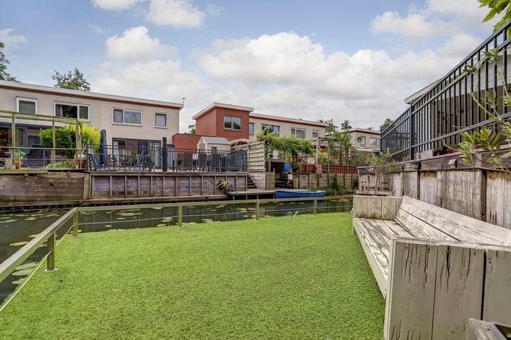 Foto 33 van Dagpauwoog 34