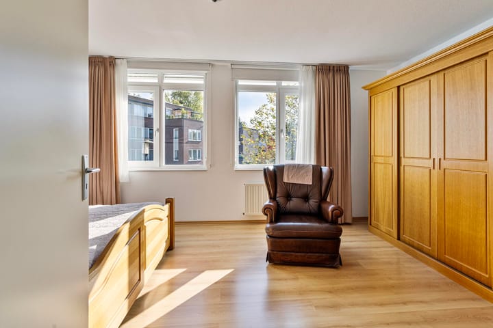 Foto 21 van Looierstraat 3