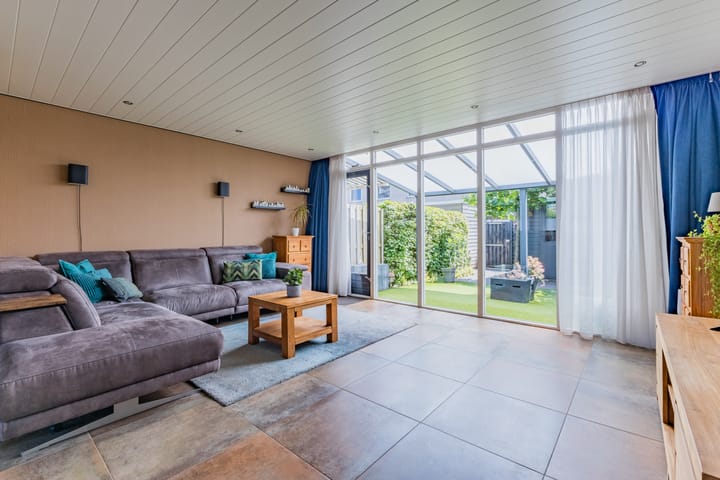 Photo 15 of Musical 9