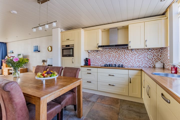 Photo 18 of Musical 9