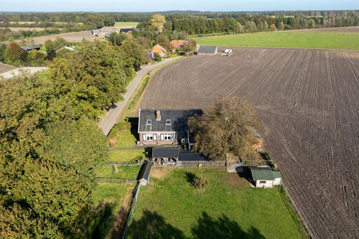 View photo 3 of Bussinkdijk 2