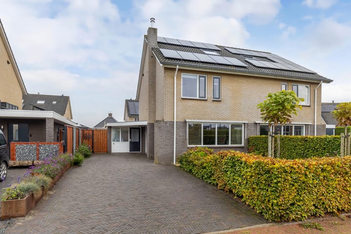 Foto 1 van Buitenbaardt 18