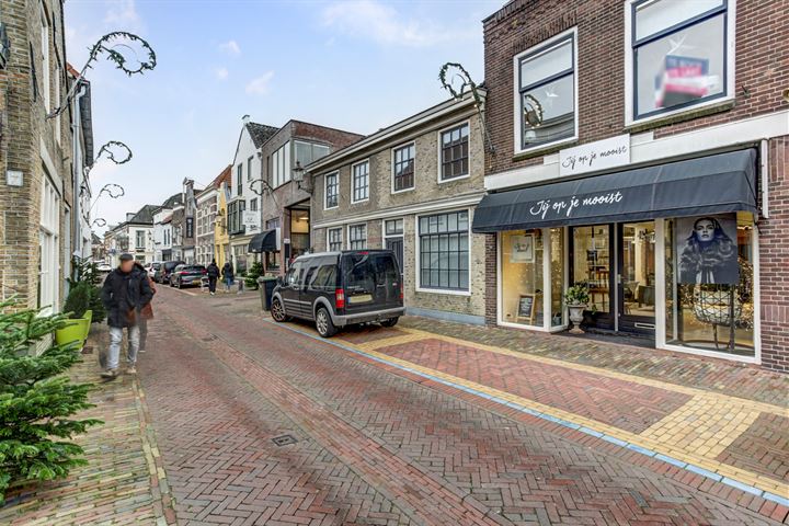 View photo 4 of Hoogstraat 106