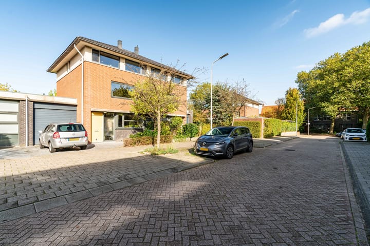 Foto 1 van Elisabeth van Zuilenlaan 4