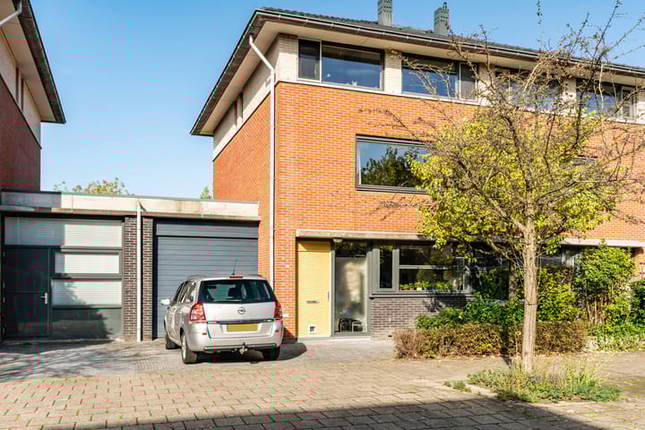 Foto 48 van Elisabeth van Zuilenlaan 4