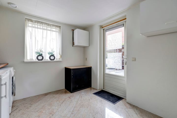 Foto 28 van Hoofdweg 28