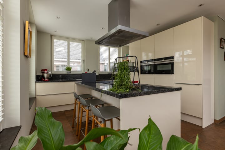 Foto 9 van Zuidzijdseweg 144