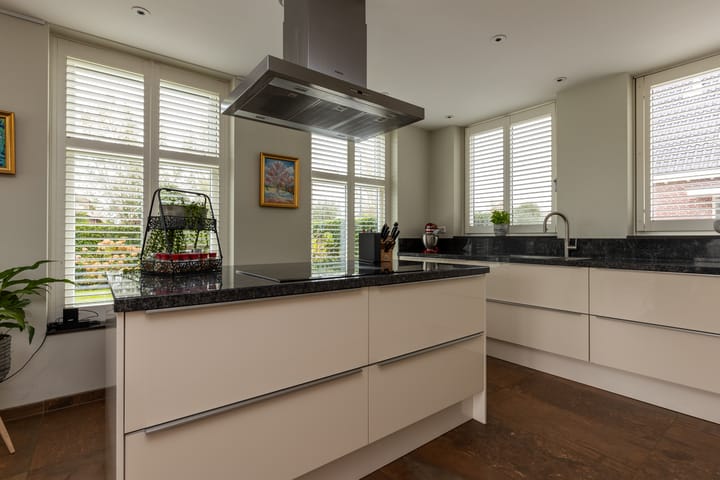 Foto 11 van Zuidzijdseweg 144