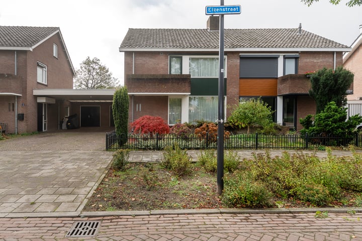 Bekijk foto 42 van Elzenstraat 19